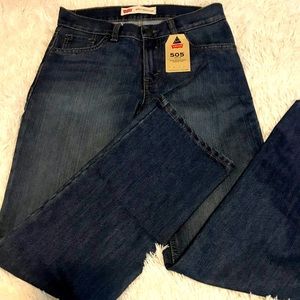 NWT boys 14 reg (27/27) Levi’s 505 jeans